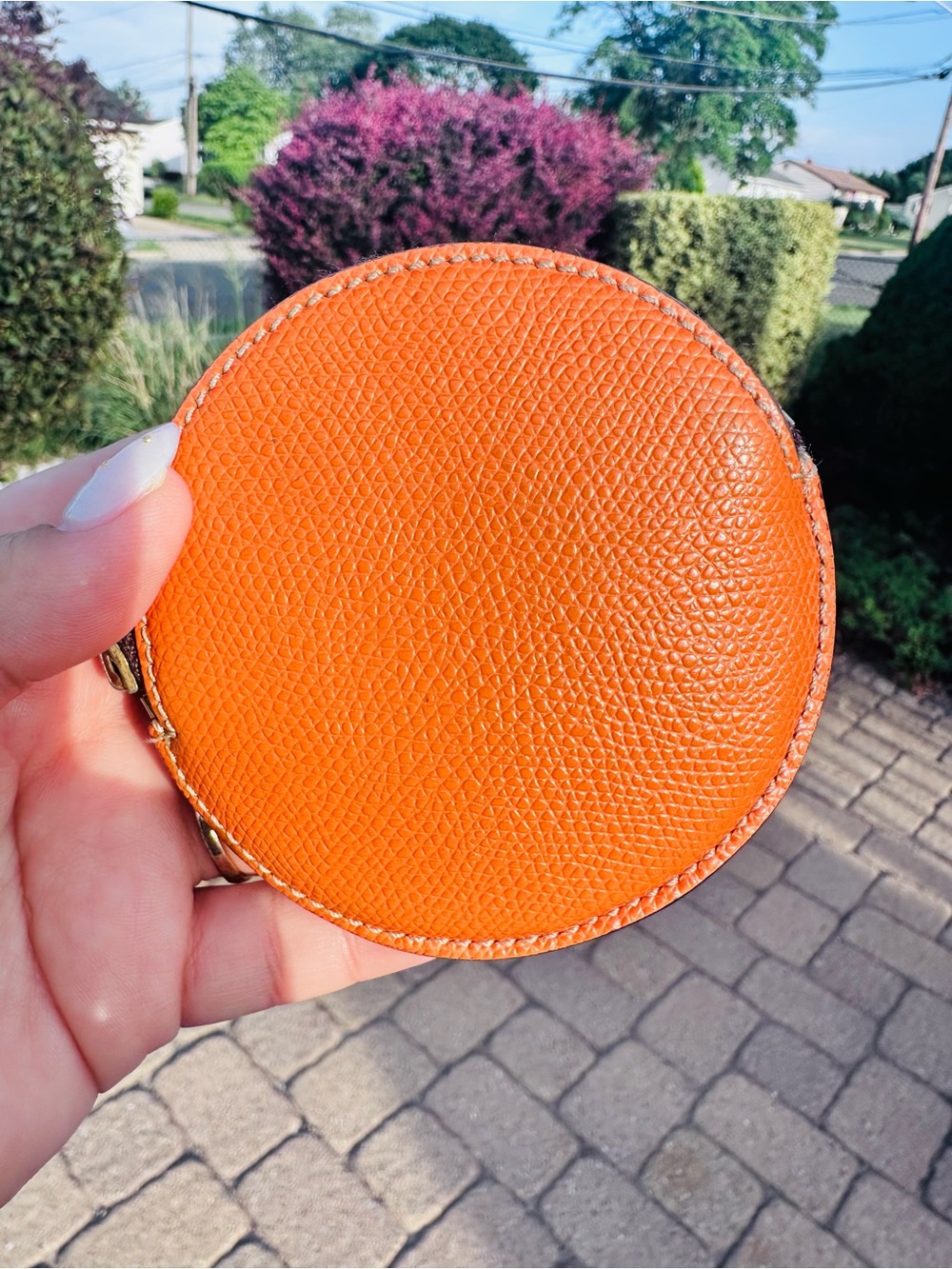 ❌SOLD❌Loewe Round Anagrama Leather Coin Purse In Orange - Picture 6 of 9